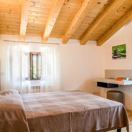 Locazione Turistica Mare Azzurro-1 *